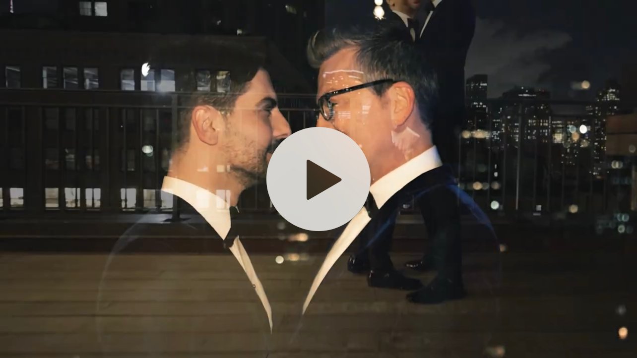 This video of Randy Fenoli’s surprise proposal is so moving!  Watch the most memorable moments from the couple’s special day.
