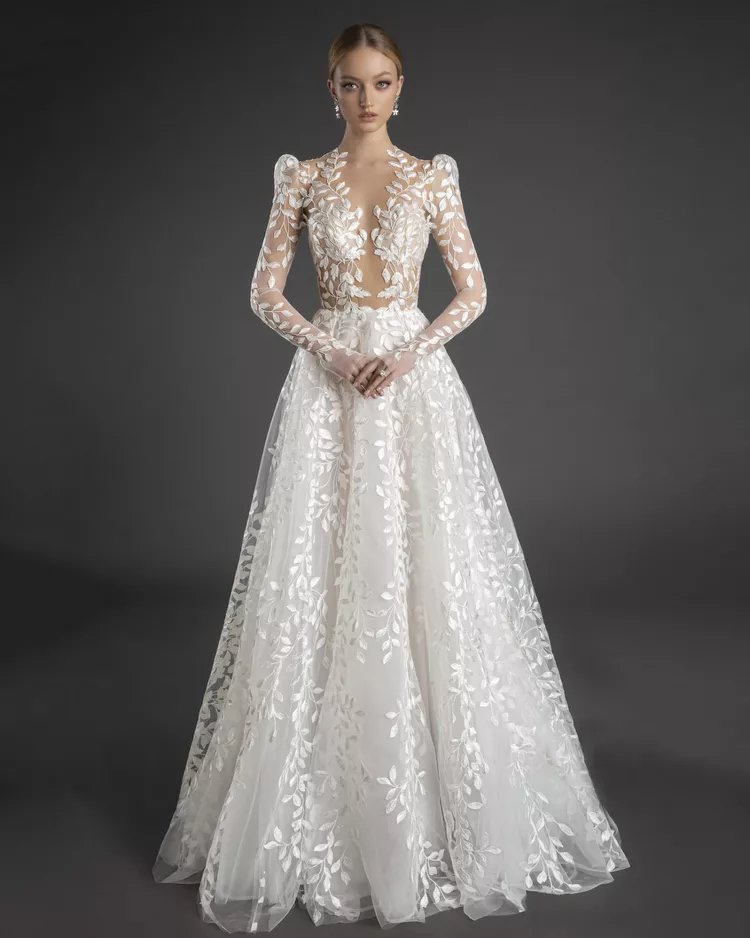 The 18 Best Lace Wedding Dresses We Love in 2023