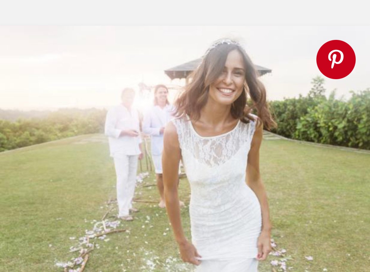 10 TIPS FROM WEDDING DRESS DESIGNERS ON HOW TO PICK THE RIGHT DRESS FOR YOU