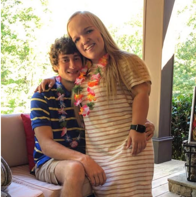 “7 Little Johnstons: Liz Johnston Breaks Silence on Fake Nursing Career Rumors – Major Career Reveal Shocks Fans”