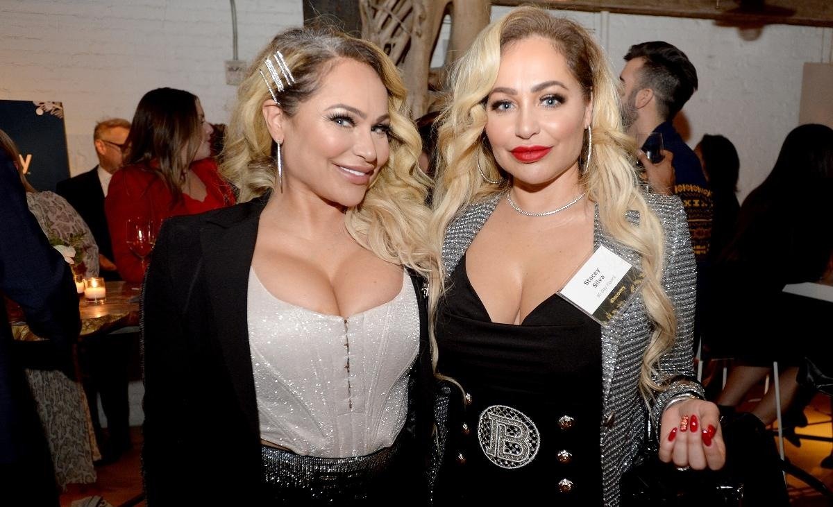 Darcey and Stacey Silva red carpet event