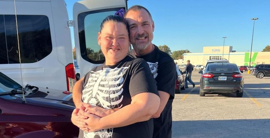 Amy Slaton and Brian Lovvorn together outdoors
