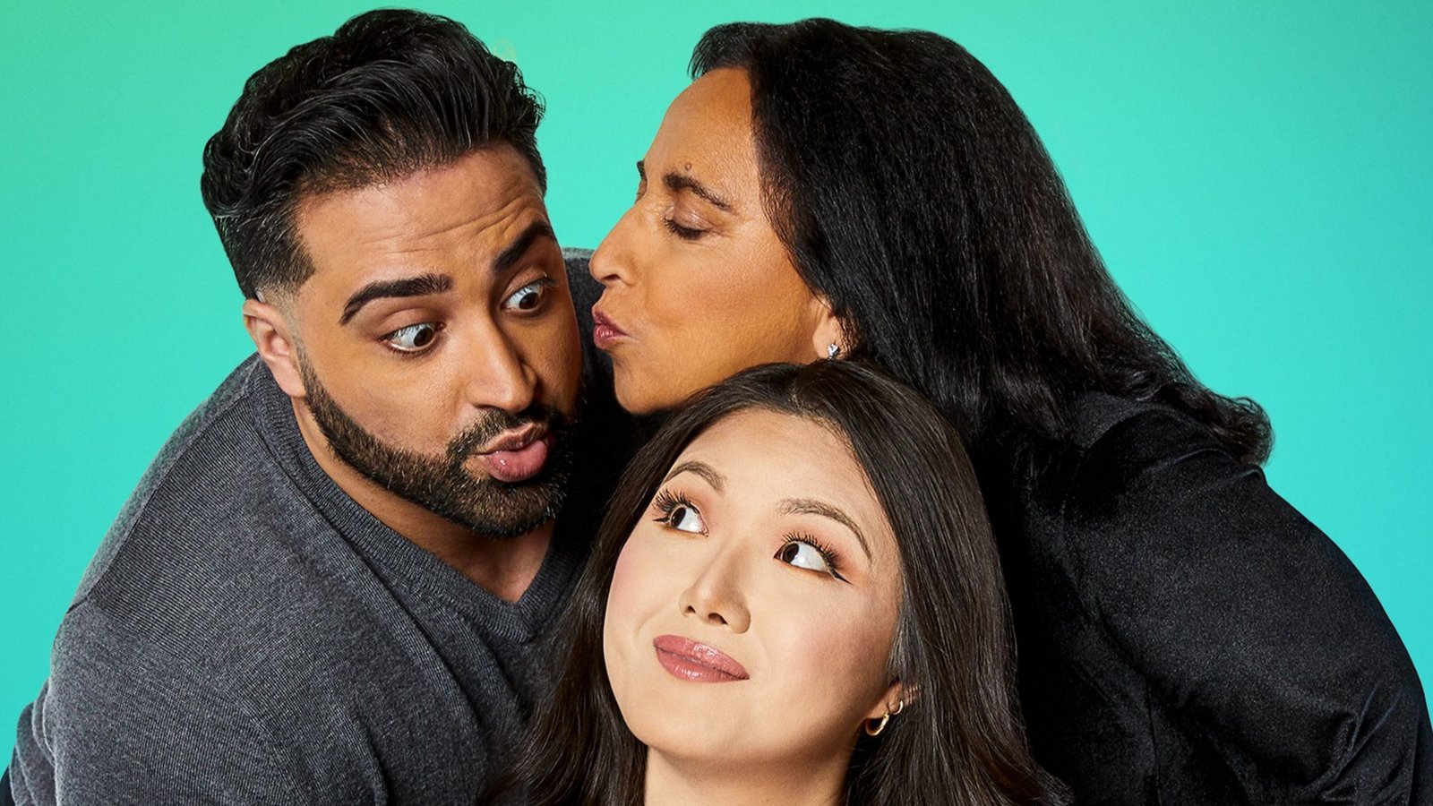 Shekeb, Emily and Laila posing together on I Love a Mama's Boy