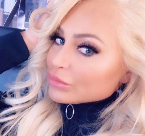Darcey Silva in a solo selfie from 2020