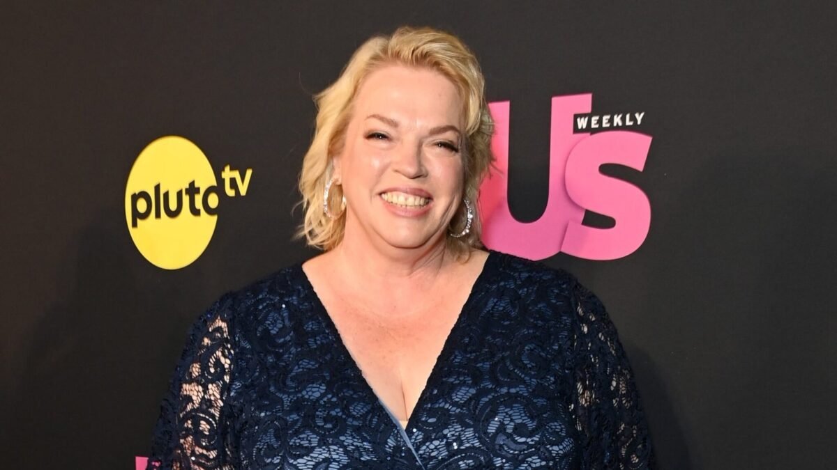 Sister Wives Fans Say Janelle Brown Is ‘Finally Waking Up’ After Her Boldest Episode Yet