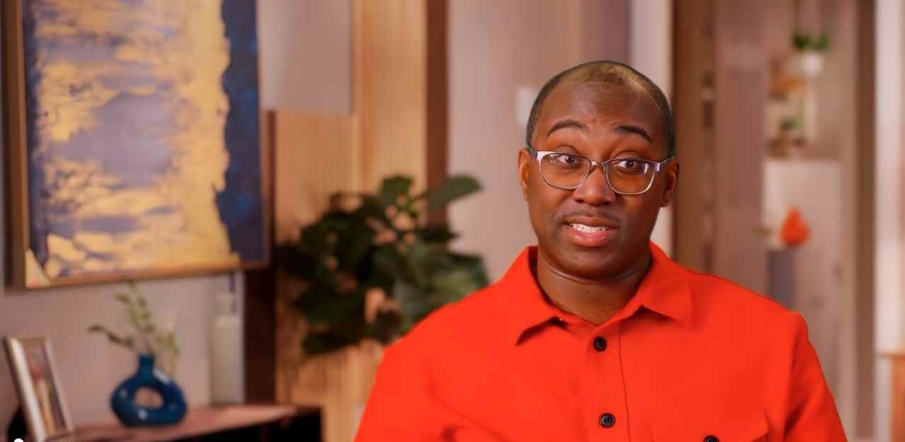 Niles Valentine in a red shirt
