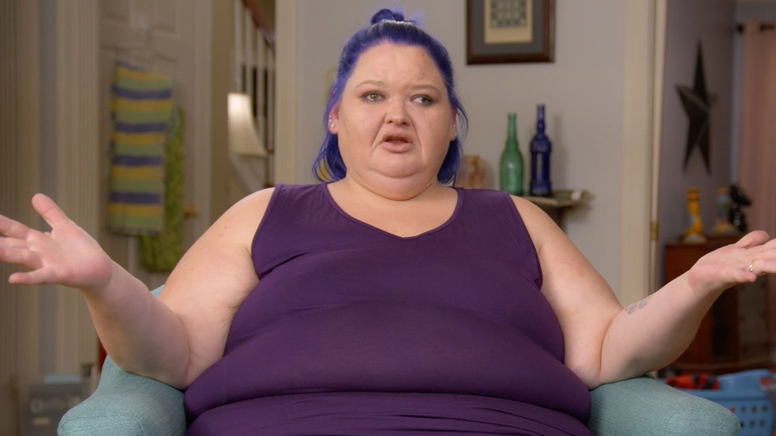 Amy Slaton speaking with emotion in a confessional interview in 1000-LB Sisters