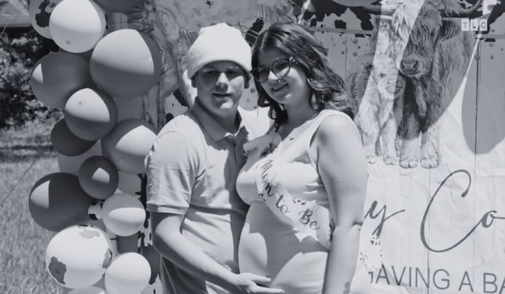 Mia Quebedeaux and Jessie Kistler at her baby shower