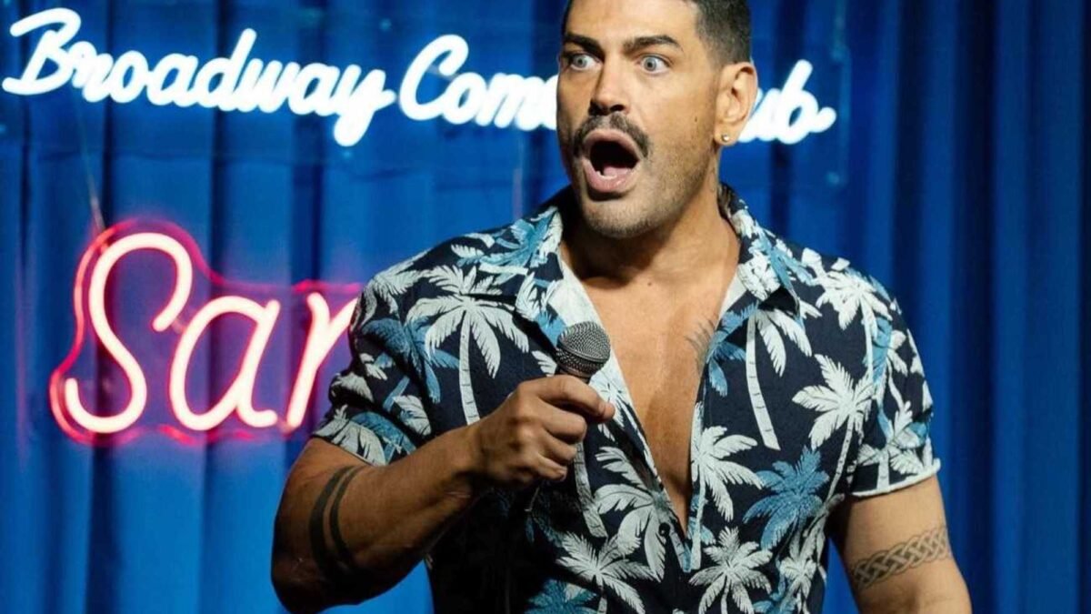 Fans Split Over Big Ed’s Christmas Stage Debut With Sarper — Genius Comeback or a Risk to Sarper’s Comedy Career?